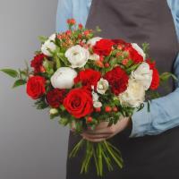 red-and-white-florist-choice-bouquet