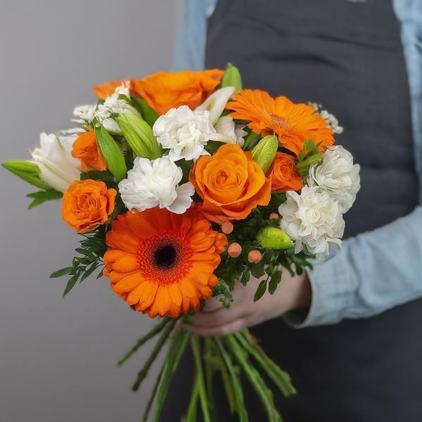 orange-and-white-florist-choice-bouquet