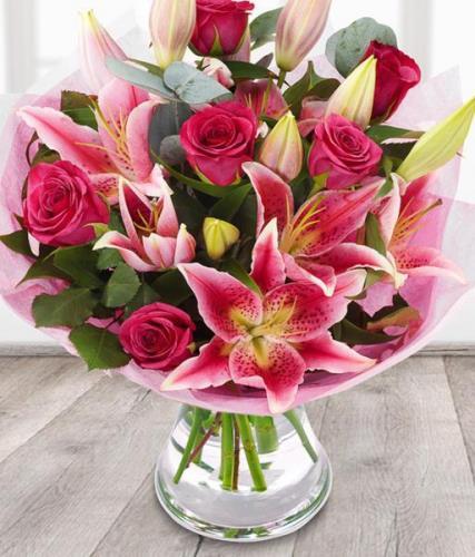 pink-lilies-and-roses