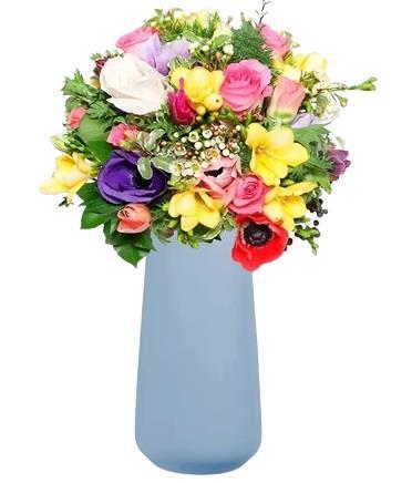 playfulness-bouquet-colourful-spring-flowers